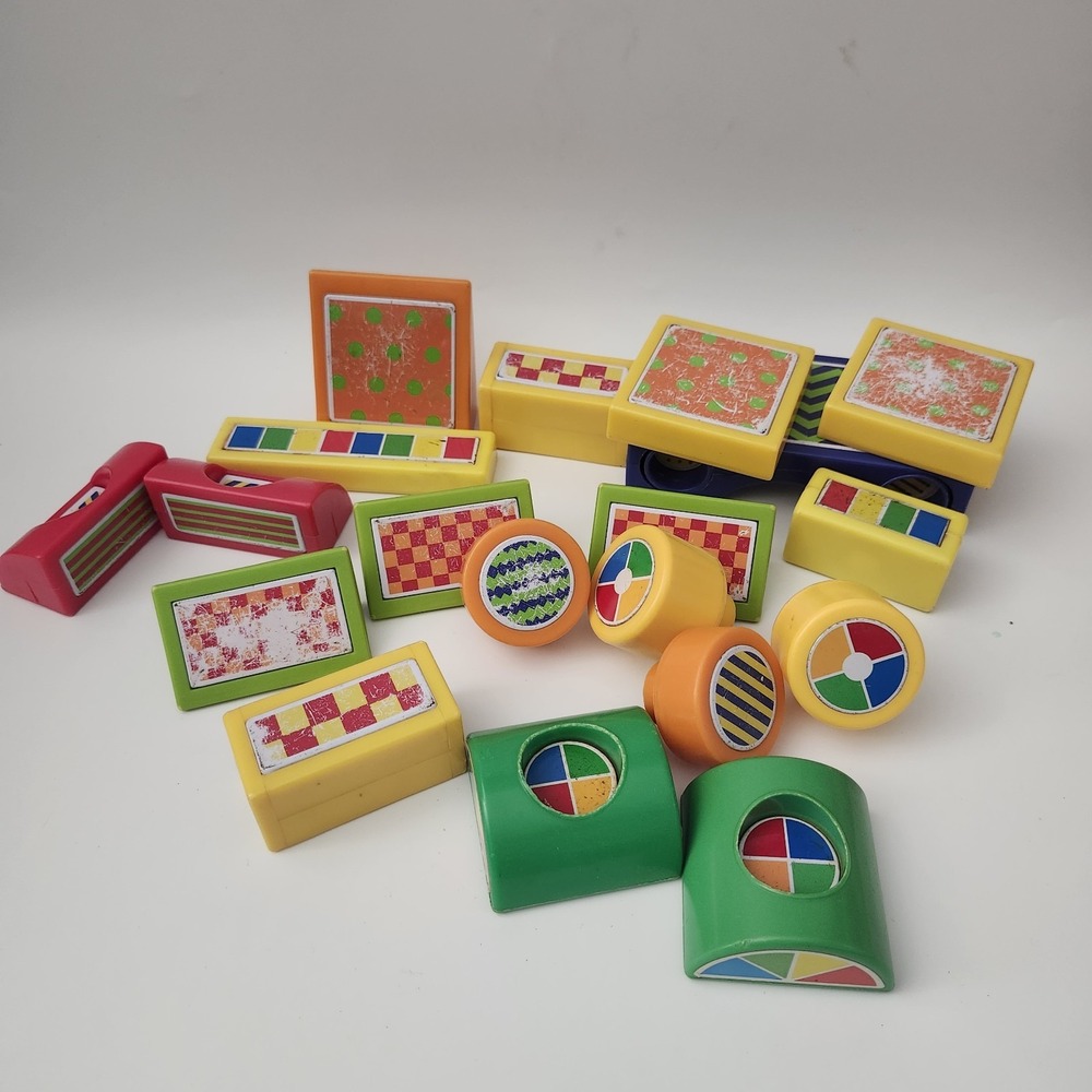 Vintage 1980s Hilco Magnetic‎ Building Blocks Lot Pieces Colorful Geometric